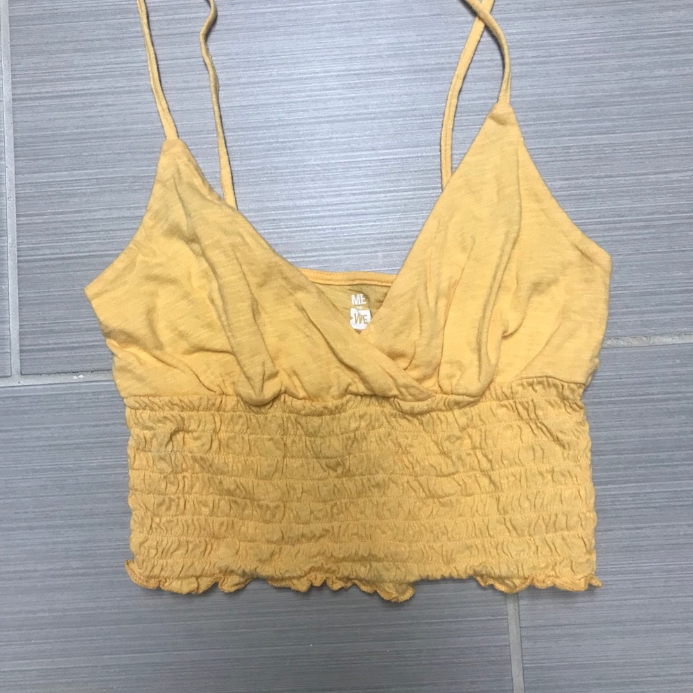 Super cute hello pacsun crop